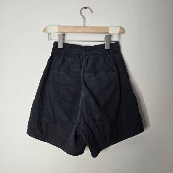 Good American Boss A- Line Shorts Size 0 Black High Rise - Picture 4 of 6